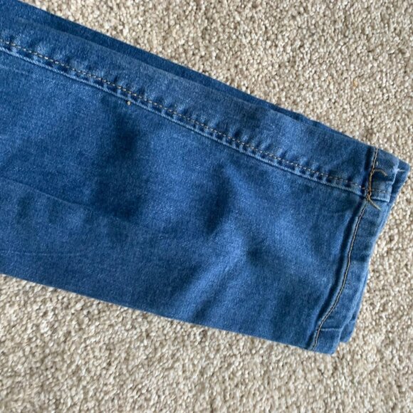 Zara Kids Authentic Denim Jeans W/ Zipper Pocket & Red Stitching Size 13/14 Blue - Picture 4 of 11